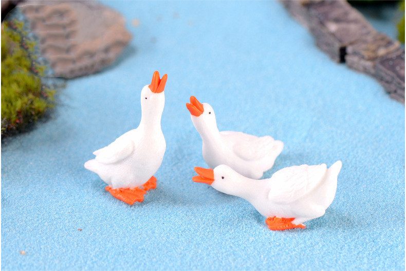 Miniture Fairy Garden Accessories Supplies Goose Model Kids Toys Pot Bonsai Miniature Garden Terrariums Fairy Garden Figurine Animals Kits Items Car Interior Decoration Table Ornaments